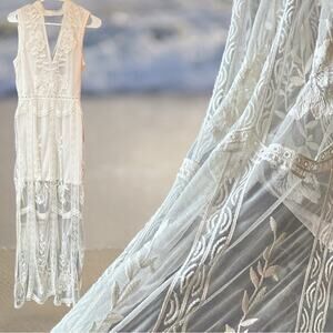 NWT Fashion Nova Save the date Lace Maxi Dress Wedding Bridal Size Small l